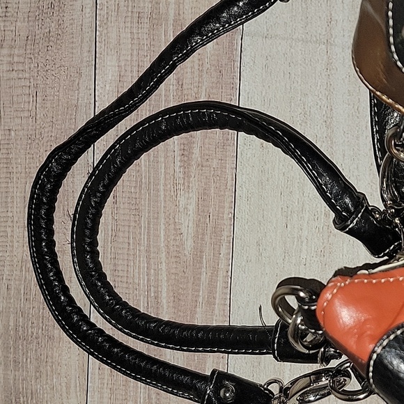 Bueno Patchwork Shoulder Bag - Picture 11 of 11